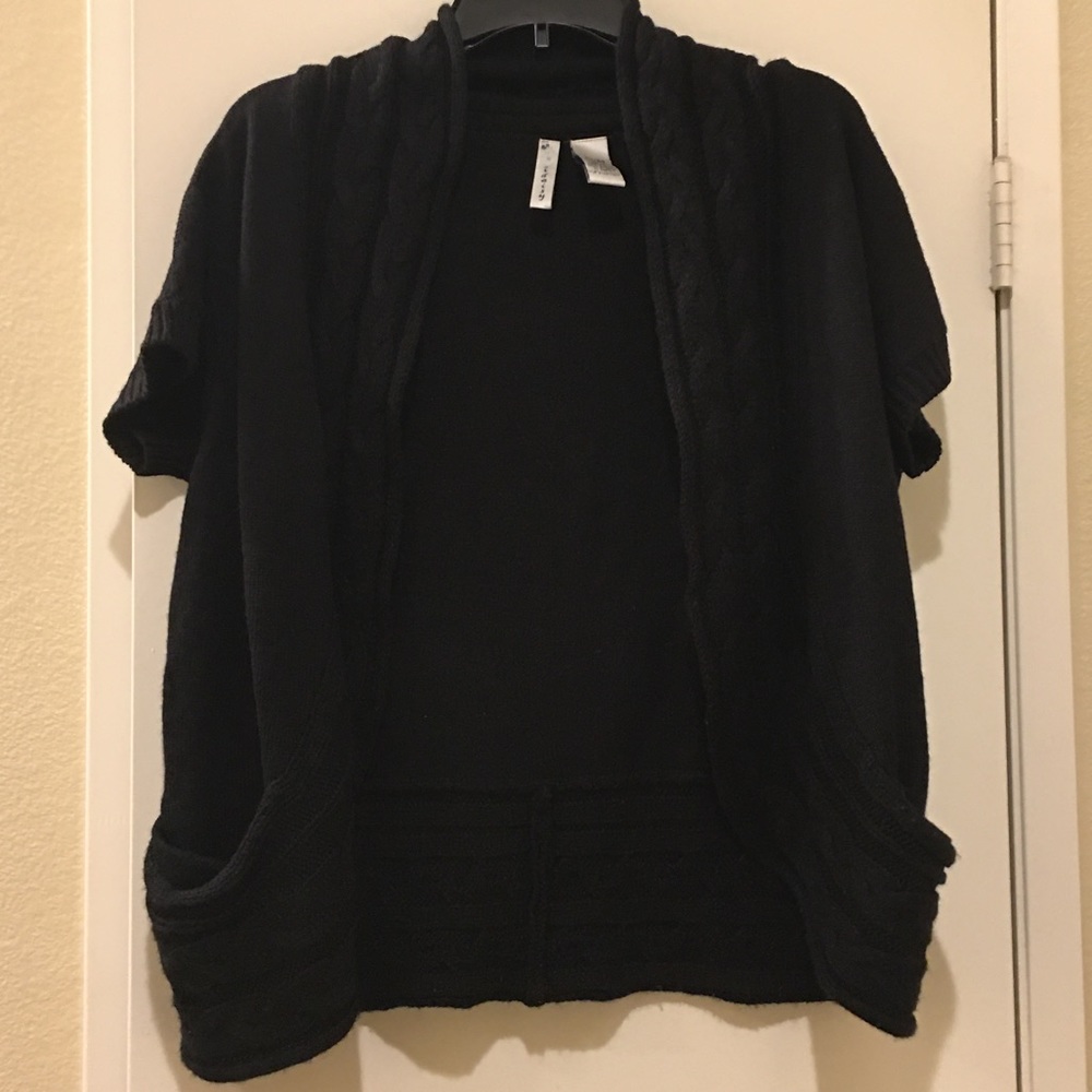 ♦️LNC♦️Black Crop Cardigan